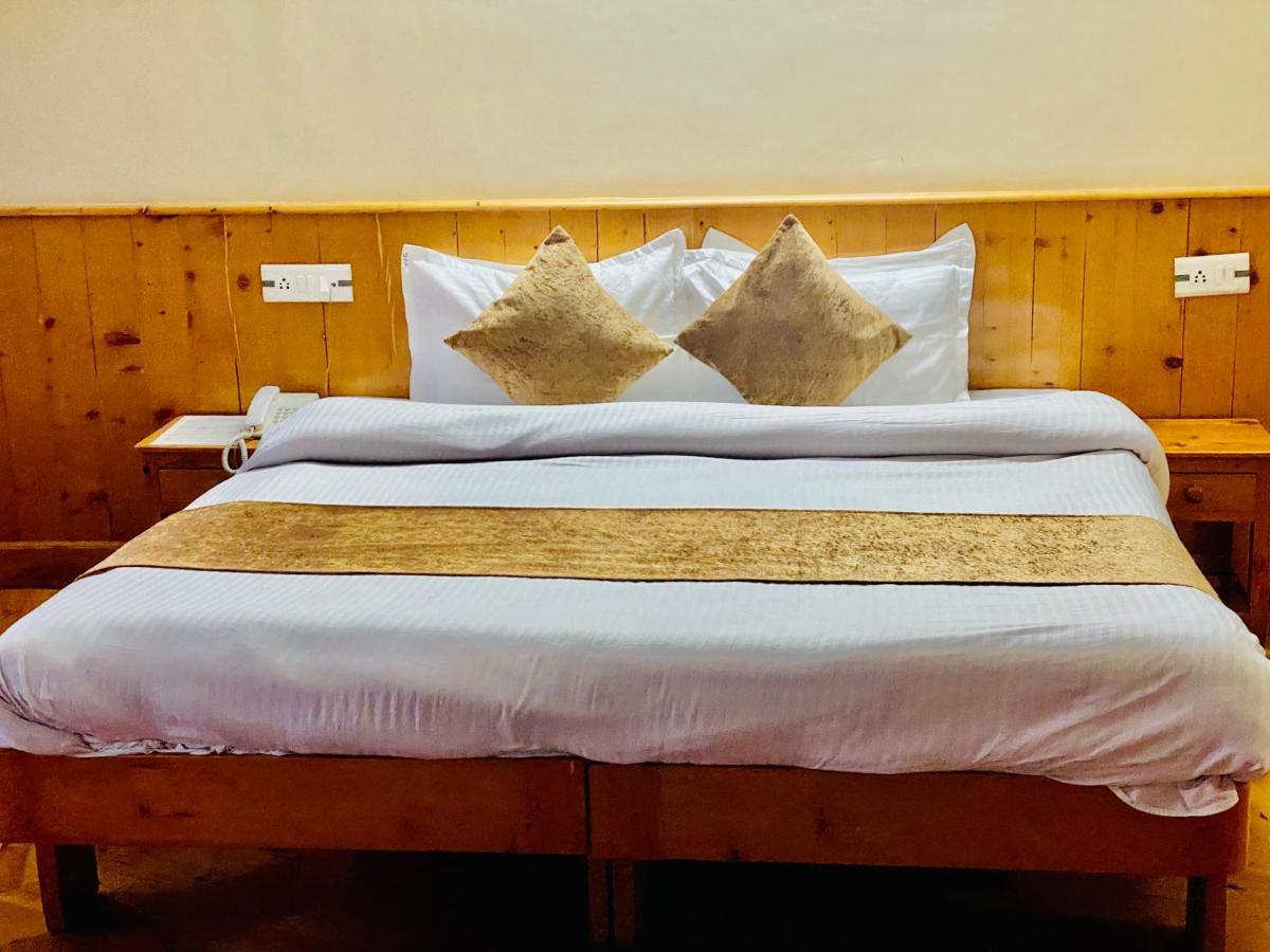 Hotel Valley Of Gods Manāli Eksteriør bilde
